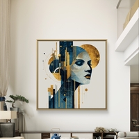 תמונת קנבס דיוקן נשי בסגנון ארט דקו עם כחול עמוק וזהב וקווים גיאומטריים