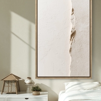 תמונת קנבס בגווני שמנת עם טקסטורה עדינה ושבר מודרני