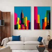 זוג תמונות קנבס אורבניות של ניו־יורק בצבעי ניאון חזקים על רקע כחול – NEXTGEN BY BAR
