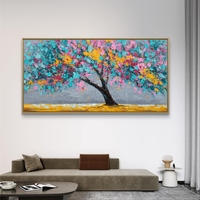 ציור עץ מודרני ושמח עם עלווה צבעונית על רקע אפור