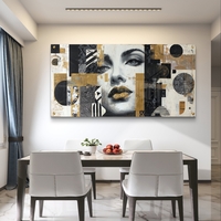 תמונת זכוכית לרוחב עם פורטרט נשי אבסטרקטי בגווני שחור, לבן וזהב לעיצוב סלון מודרני