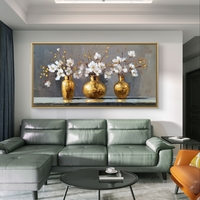 תמונת קנבס לסלון – אגרטלי זהב עם פרחים לבנים | דגם TS5943