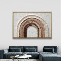 תמונת קנבס עם קשת מינימליסטית בגווני שמנת וחול בעיצוב רגוע