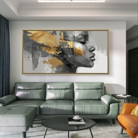 תמונת קיר יוקרתית לסלון – דיוקן אישה באמנות אבסטרקט עם זהב מטאלי ואפור בטון