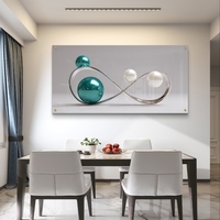 תמונת זכוכית בהדפסה חלקה עם עיצוב אינסוף מתכתי וכדורים מבריקים בגווני טורקיז ולבן, בסגנון מודרני ויוקרתי.