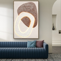 תמונת LED עבודת יד אבסטרקטית בגווני לבן וחום – מופעלת על סוללות עם שלט רחוק - מידה 83-123 ס