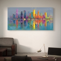 תמונת זכוכית לרוחב המציגה קו עיר צבעוני בהדפסה חלקה – תכשיט לבית