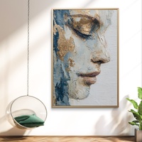 תמונת קנבס של דיוקן צד בגווני כחול, לבן וזהב בהדפסה חלקה – תכשיט לבית