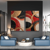 סט תמונות זכוכית זוגי בגווני זהב, אדום, שחור ובז' בעיצוב מעגלי מודרני – תכשיט לבית