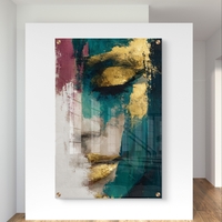 תמונת זכוכית מודרנית של דיוקן נשי מופשט בגווני תורכיז, בורדו וזהב – תכשיט לבית