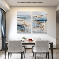 תמונת זכוכית זוגית אבסטרקטית בגווני שמנת, תכלת וכחול עם נגיעות זהב, הדפסה חלקה ללא תבליט