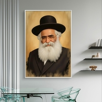 תמונת קנבס של רב מכובד עם זקן לבן וכובע שחור, על רקע בגוונים חמימים, משדרת רוחניות וחוכמה.