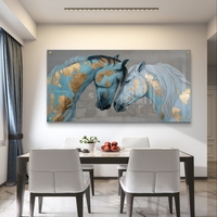 זוג סוסים בכחול וזהב על זכוכית – תמונת זכוכית יוקרתית לסלון | GX4172