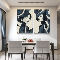 תמונת זכוכית זוגית עם דיוקנאות נשיים בעיצוב מודרני בגווני כחול ואפור