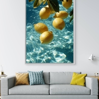 תמונת קנבס לימונים בזרם הקיץ – לימונים צהובים במים צלולים עם אור שמש טבעי, מתוך קולקציית NEXTGEN BY BAR של תכשיט לבית, בהדפסה חלקה ואיכותית במיוחד.