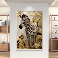 ציור זברה עם אלמנטים זהב מודרני על קנבס