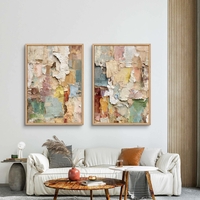 סט תמונות קנבס זוגיות עם שכבות צבע וטקסטורה בהשראת קירות עתיקים בגווני פסטל טבעיים