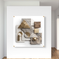 תמונת זכוכית מרובעת עם קומפוזיציה גאומטרית משולבת אבן, עץ ואלמנטים מוזהבים בהדפסה חלקה