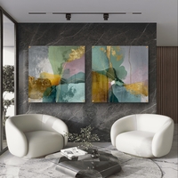 סט תמונות זכוכית מרובעות בגווני ירוק, טורקיז, ורוד וזהב בעיצוב אבסטרקטי – תכשיט לבית