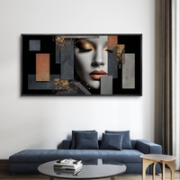 תמונת קנבס עם דיוקן נשי בשחור־אפור ואלמנטים גיאומטריים בגווני נחושת וזהב, בהדפסה חלקה ללא תבליט.