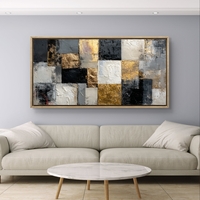 תמונת קנבס לרוחב בסגנון פסיפס מודרני בגווני שחור אפור ולבן עם פרטי זהב – תכשיט לבית