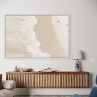 תמונת קנבס של חוף בצבעי שמנת עם גלים לבנים מודפסים בהדפסה חלקה ללא תבליט – NEXTGEN BY BAR