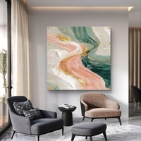 תמונת זכוכית אבסטרקטית מרובעת בגווני ירוק מרווה ורוד עם נגיעות זהב בעיצוב יוקרתי