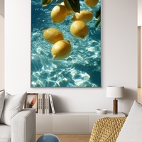 תמונת קנבס לימונים בזרם הקיץ – לימונים צהובים במים צלולים עם אור שמש טבעי, מתוך קולקציית NEXTGEN BY BAR של תכשיט לבית, בהדפסה חלקה ואיכותית במיוחד.