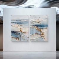 תמונת זכוכית זוגית אבסטרקטית בגווני שמנת, תכלת וכחול עם נגיעות זהב, הדפסה חלקה ללא תבליט