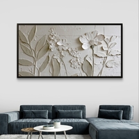 תמונת קנבס לרוחב עם פרחים לבנים בגווני שמנת בעיצוב אלגנטי ומינימליסטי