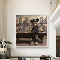 קנבס מודרני בהדפסה חלקה המדמה ציור גרפיטי עשיר.