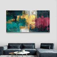 תמונת זכוכית אבסטרקטית לרוחב בגווני ירוק, כחול וזהב בעיצוב מודרני ויוקרתי לסלון