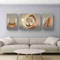 תמונת זכוכית מחולקת עם עיצוב גיאומטרי בגווני זהב ונחושת ומוטיב אור מרכזי