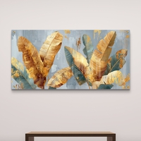 תמונת זכוכית לרוחב עם עלי בננה זהובים וטורקיז על רקע אפור-כחלחל בעיצוב מודרני יוקרתי