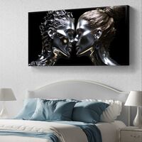 תמונת קנבס לרוחב עם זוג דיוקנאות עתידניים בגווני שחור וכסף, מראה מתכתי דרמטי ועיצוב מודרני יוקרתי