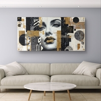 תמונת זכוכית לרוחב עם פורטרט נשי אבסטרקטי בגווני שחור, לבן וזהב לעיצוב סלון מודרני