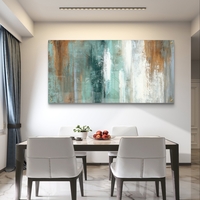 תמונת זכוכית לרוחב בעיצוב אבסטרקטי עם שכבות צבע אנכיות בגווני טורקיז, שמנת וחלודה, בהדפסה חלקה למראה מודרני ורגוע.