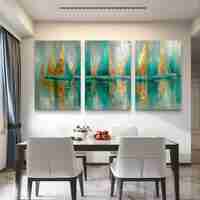 תמונת זכוכית שלשה עם מפרשים מופשטים בגווני טורקיז וזהב – תכשיט לבית