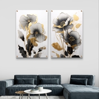 תמונת זכוכית זוגית של פרחים בגווני שחור, אפור וזהב בעיצוב אלגנטי ויוקרתי