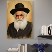 תמונת קנבס של רב מכובד עם זקן לבן וכובע שחור, על רקע בגוונים חמימים, משדרת רוחניות וחוכמה.