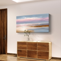 תמונת קנבס לרוחב בסגנון אבסטרקט נופי עם שכבות צבע רכות בגווני תכלת, ורוד ובז’, לעיצוב סלון רגוע ומואר