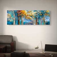 תמונת טבע צבעונית ויוקרתית עם משיכות מכחול בגווני כחול וזהב.