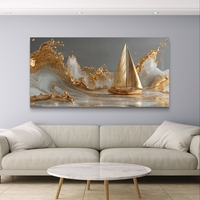 תמונת זכוכית לרוחב עם סירת מפרש מוזהבת החוצה גלים בגווני זהב ואפור בעיצוב יוקרתי לבית