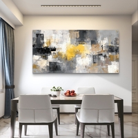 תמונת זכוכית לרוחב בעיצוב אבסטרקטי בגווני אפור, שחור וזהב עם מראה מודרני ויוקרתי