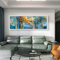 תמונת נוף מודרנית פנורמית עם עצים זהובים על רקע שמיים כחולים.