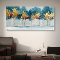 תמונת זכוכית לרוחב עם עצים אבסטרקטיים בגווני טורקיז וזהב, בהדפסה חלקה למראה יוקרתי ומודרני לפינת אוכל או סלון.