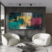 תמונת זכוכית אבסטרקטית לרוחב בגווני ירוק, כחול וזהב בעיצוב מודרני ויוקרתי לסלון