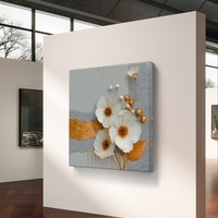 עלי זהב – תמונת קנבס פרחים לבנים עם זהב ואפור | SQ3381