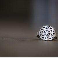 טבעת פרח החיים עגולה