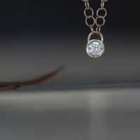 שרשרת מאיה פלוס